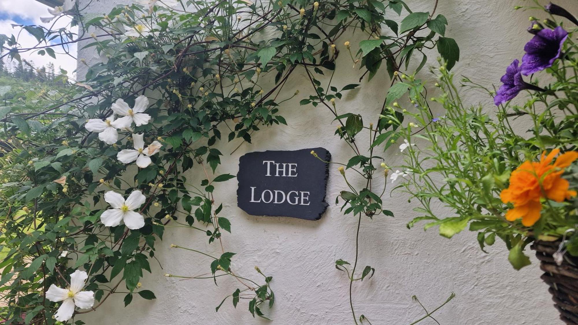 Glyn Isa Country House Luxury Self Catering Accommodation Conwy Exterior photo